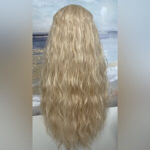 HAIR, 28” Wavy Center Part Blonde